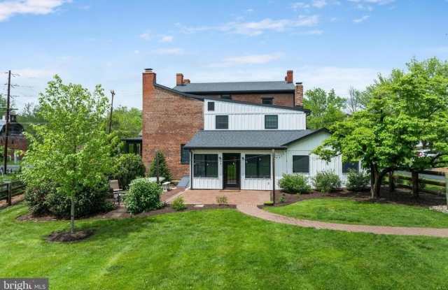 2406 UPPER RIDGE ROAD photos photos