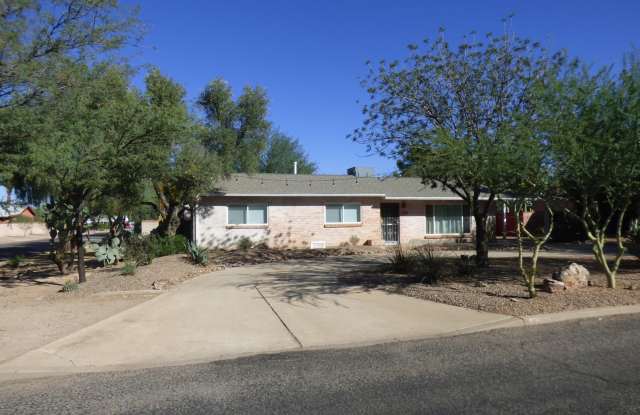 3201 E Linden Street - 3201 East Linden Street, Tucson, AZ 85716