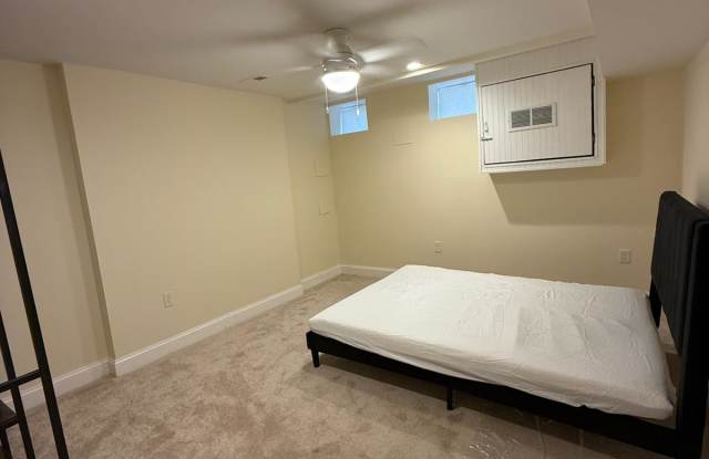 1729 North Caroline Street - Room 4 photos photos
