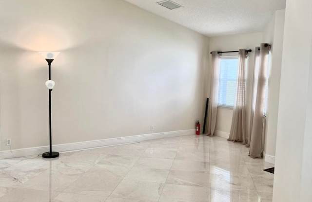 6129 Adriatic Way Gallery 4