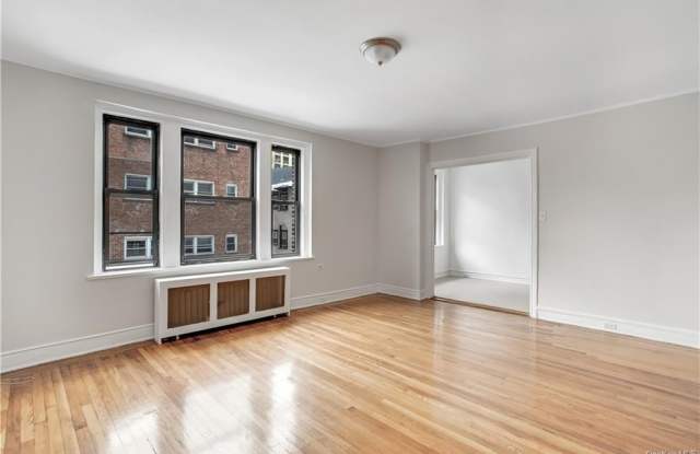 254 Martine Avenue Gallery 4