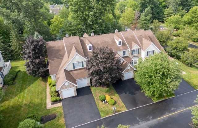 58 Patriot Hill Dr Gallery 1