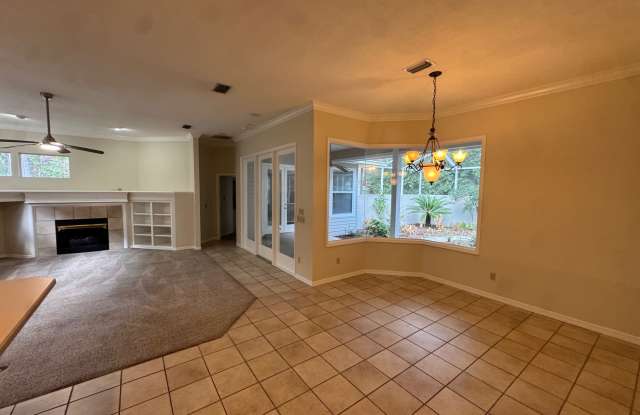 4404 Southwest 91st Drive Gallery 2