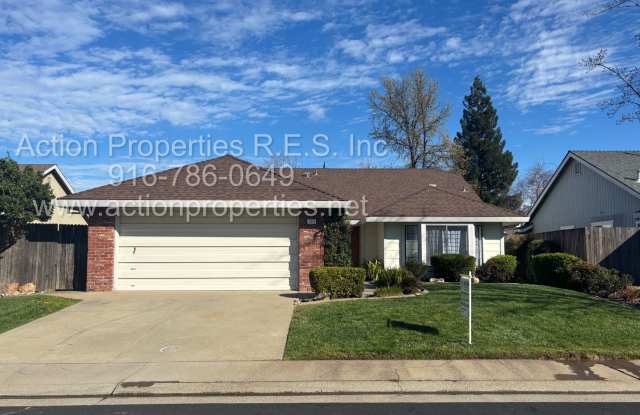 Action Properties RES Inc: offering Single Story, New Paint, Great Room with formal dining area, Center island Kitchen with dining nook, Gardner Provided by Owner photos photos