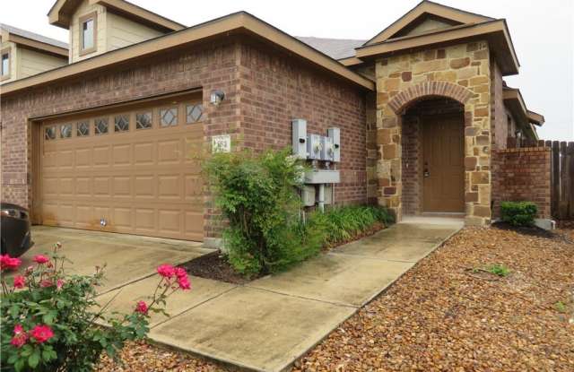 681 Creekside Circle photos photos