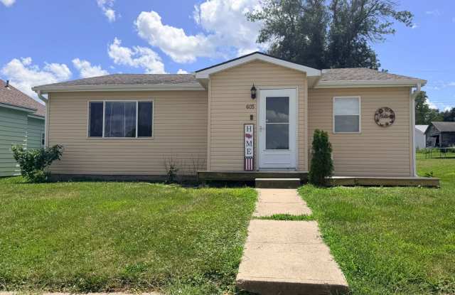 Beautiful home in the heart of Auburn photos photos