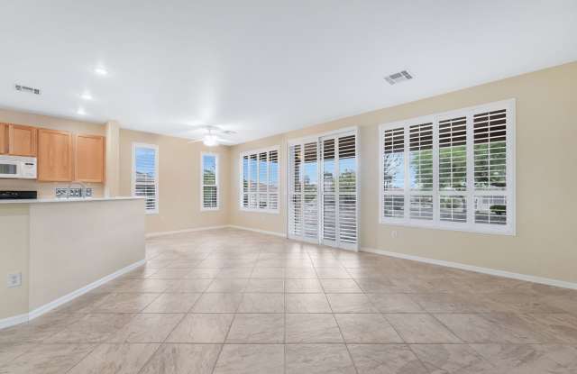 Single-Story Home in Siena’s Age-Restricted Summerlin Community! Gallery 4