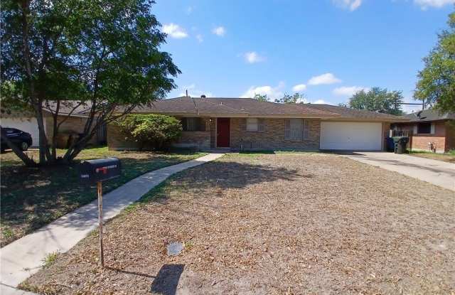 10745 Kingwood Drive - 10745 Kingwood Drive, Corpus Christi, TX 78410