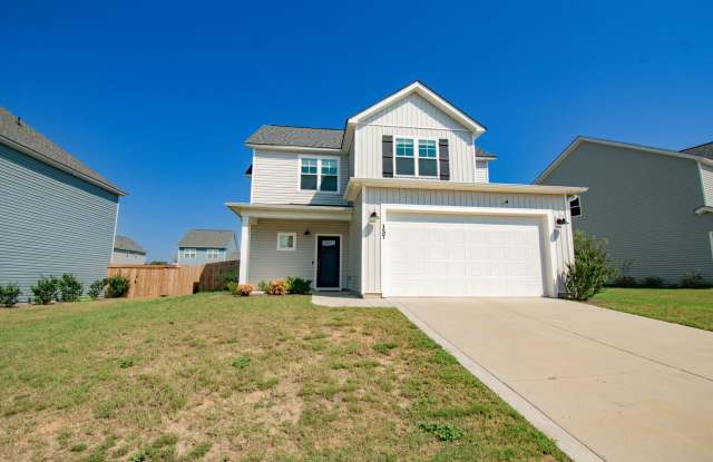 MOVE-IN READY! Three Bedroom Two and a Half Bathroom New Build! Gallery 1