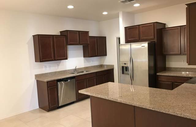 884 S ALMIRA Avenue Gallery 4