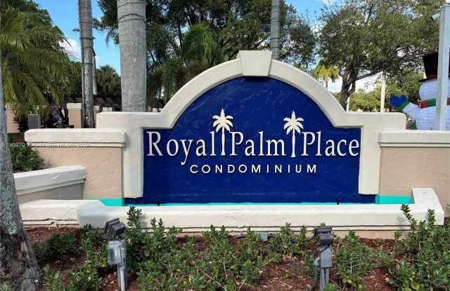 10510 SW 157th Ct - 10510 Southwest 157th Court, The Hammocks, FL 33196