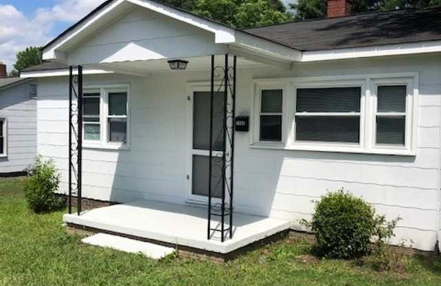 Fully Renovated 2 Bedroom 1 Bath Home - 1406 Edgewood Drive, Rock Hill, SC 29730 Fully Renovated 2 Bedroom 1 Bath Home - 1406 Edgewood Drive, Rock Hill, SC 29730
