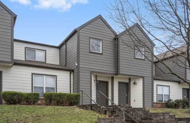 1447 E Oakwood Lane Gallery 3