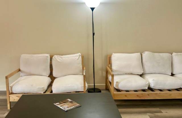 Furnished 2 Bedroom Condo - Furnished Mid-Term Rental Gallery 4