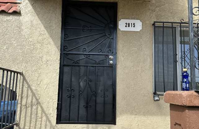 Charming  Spacious 2 Bed, 2 Bath photos photos