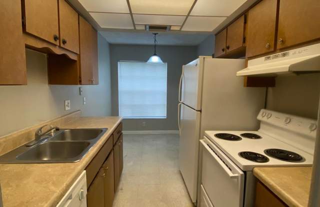 650 Ave J NW Unit 102 Gallery 1