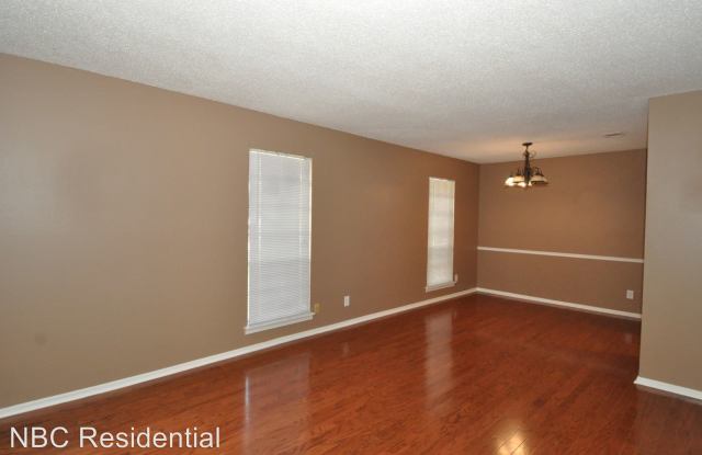 8309 Grayledge Dr Gallery 3