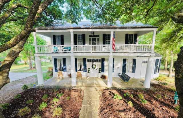 Historic Southern Estate – The McBrannon House -Fully Furnished! photos photos Historic Southern Estate – The McBrannon House -Fully Furnished! photos photos