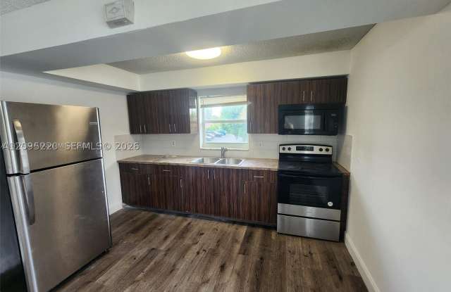 4117 Woodside Dr Gallery 3