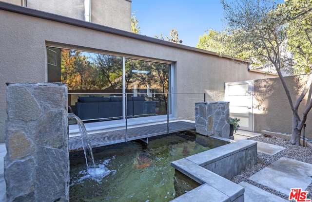 3239 LEDGEWOOD Drive Gallery 4
