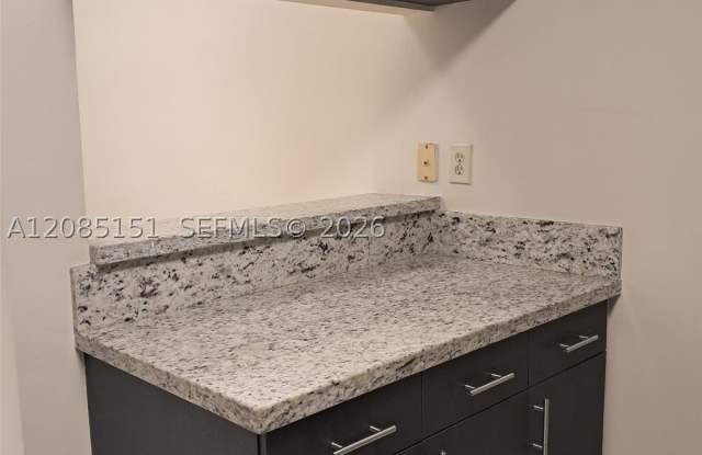 10521 Mahogany Key Cir Gallery 2