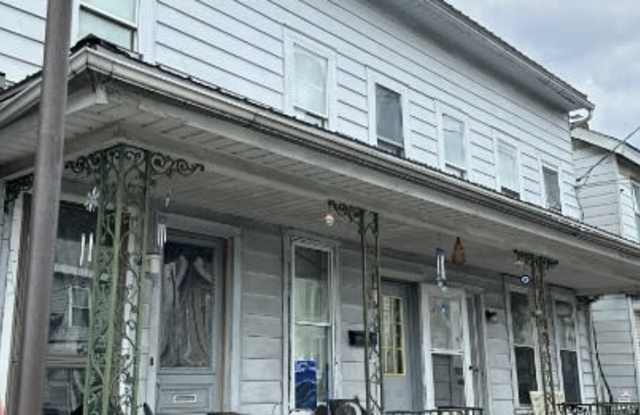 564 Main Street photos photos