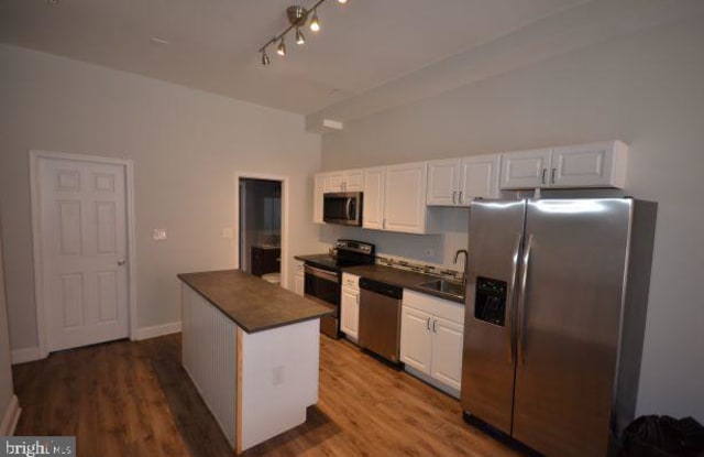 2018 N CALVERT STREET - 2018 North Calvert Street, Baltimore, MD 21218