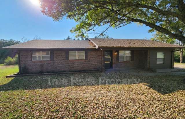 105 Davis Road - 105 Davis Road, Byng, OK 74820