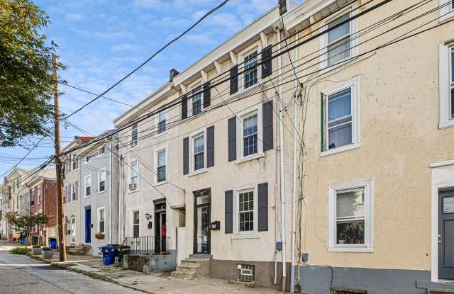 147 East St photos photos