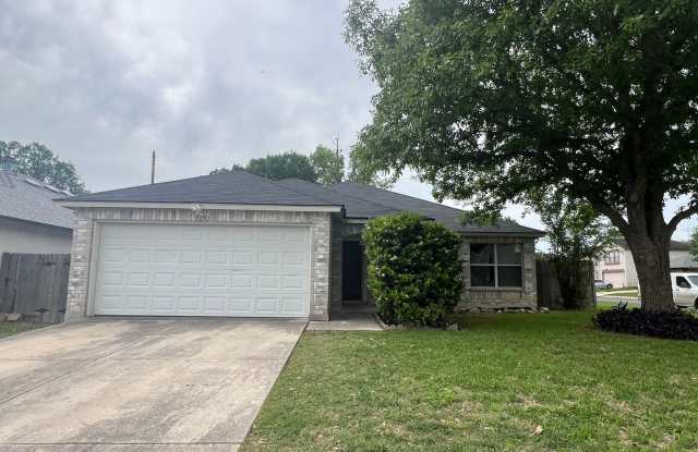 Beautiful 3/2 Home Available for Lease In NW San Antonio! - 5251 Senisa Springs, San Antonio, TX 78251