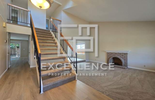 Newly Updated 5/3.5 House with 3 Car Garage, Full Bedroom and Bath Downstairs, Wet Bar, New Floors and More! Gallery 3