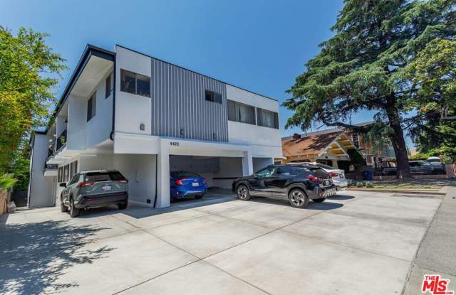 4422 Melbourne Ave unit: 5 photos photos