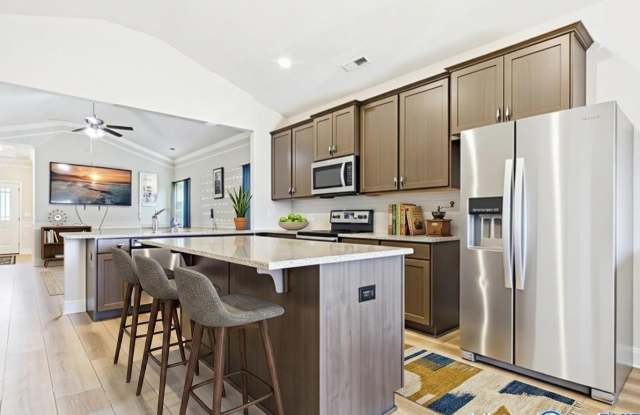 8207 NW Stone Mill Drive Gallery 4