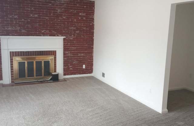 3630 DANNYS LANE Gallery 3