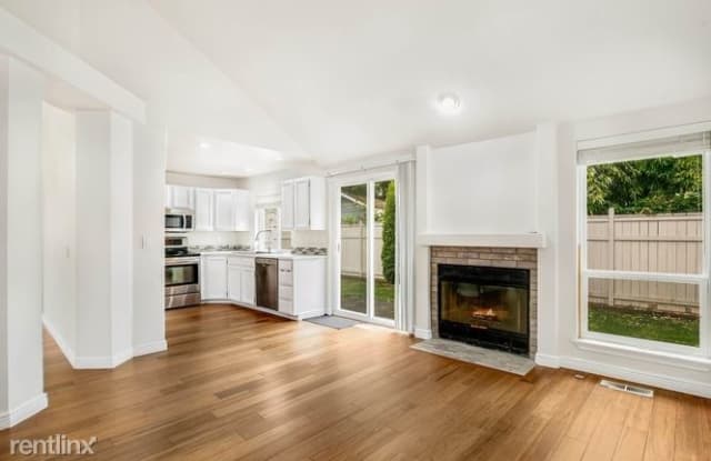 27420 140th Ave SE - 27420 140th Avenue Southeast, Kent, WA 98042