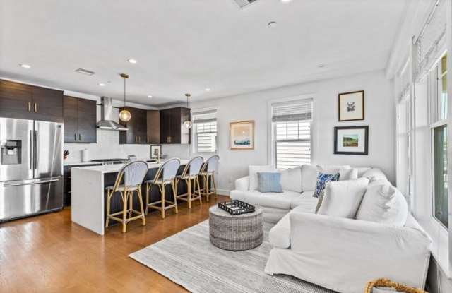 241 Lexington St. photos photos