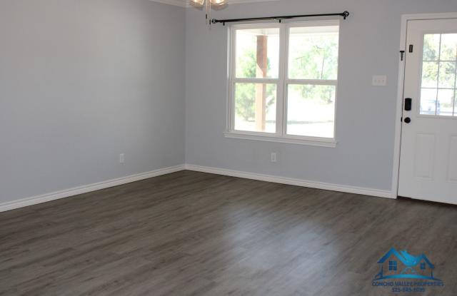 Updated 3-Bed, 2-Bath near LVHS for Rent Gallery 3