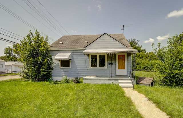 24501 Fern Avenue Gallery 1