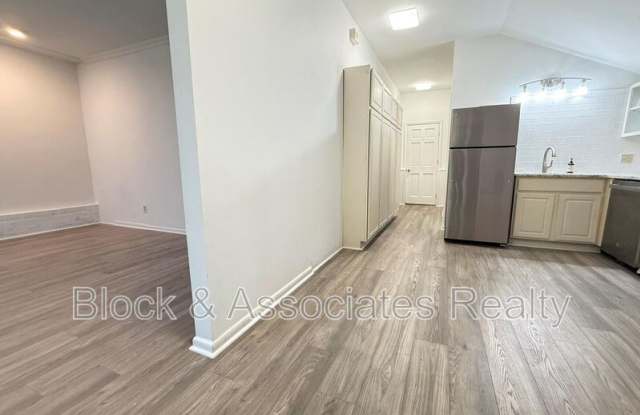 1421-A Lynn Road Gallery 2