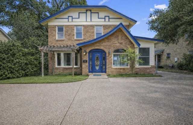 2625 S University Drive - 2625 South University Drive, Fort Worth, TX 76109