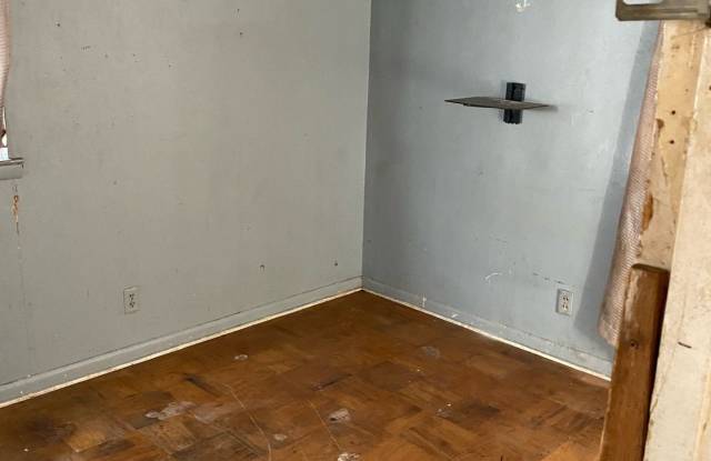 501 N Lincoln Avenue Gallery 4