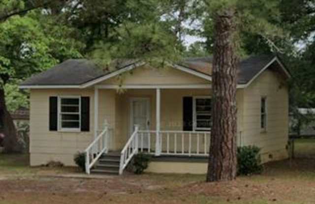 1404 E Lincoln Ave photos photos