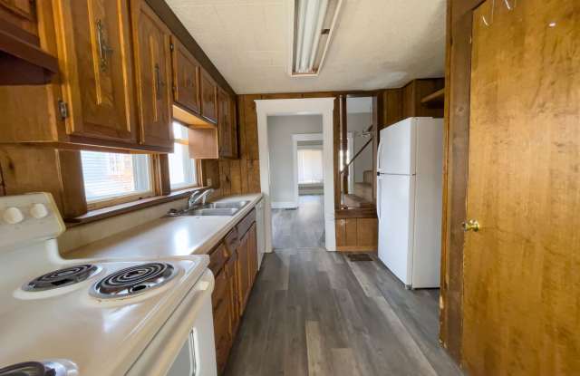 Convenient Campus Living | 4BR with Fenced Yard & Covered Parking Gallery 3