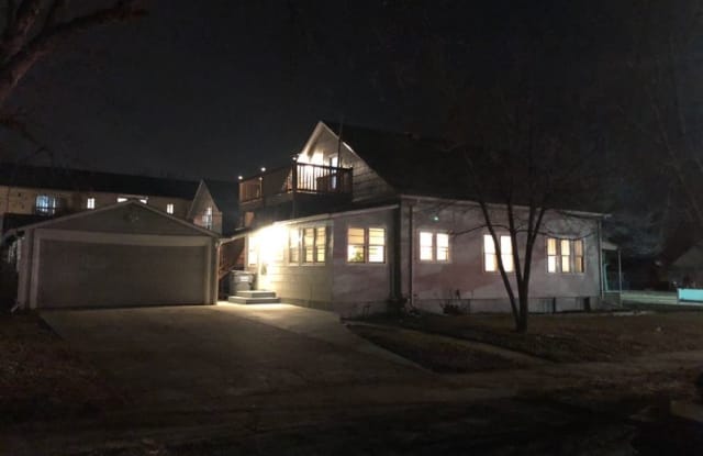 1402 10th St - 1402 West 10th Street, Greeley, CO 80631