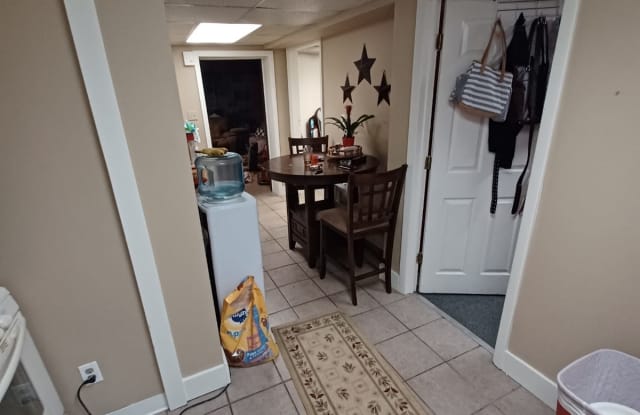 859 Cleveland Avenue - 859 Cleveland Avenue, Amherst, OH 44001
