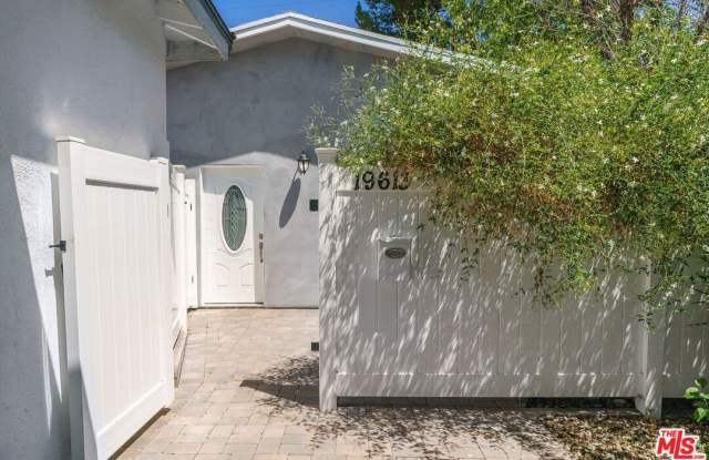 19613 Haynes photos photos