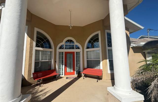 25 LAKE SUCCESS Drive Gallery 2