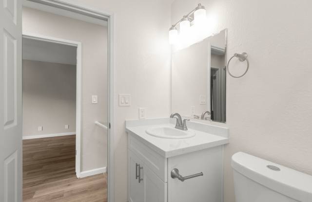 Redwood Creek Villas Gallery 3