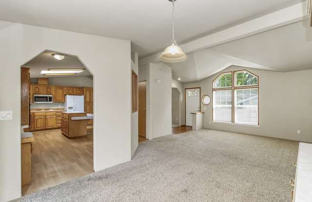 710 91st Ave SE Gallery 4