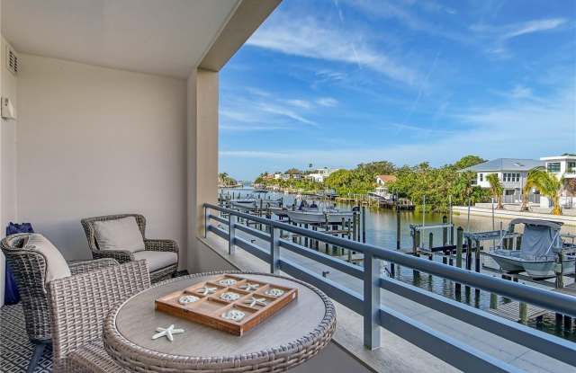 1709 N TAMIAMI Trail Gallery 3